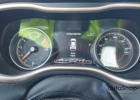 2016 Jeep Cherokee Limited z USA, uszkodzony, nr VIN 1C4PJMDS3GW360319